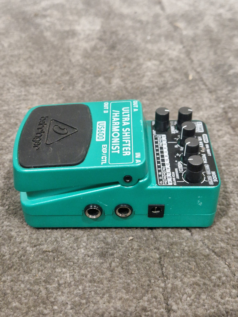 Behringer US600 Ultra Shifter/Harmonist - Effects Pedal - Green - Excellent w/ Original Box & Manuals - Image 9