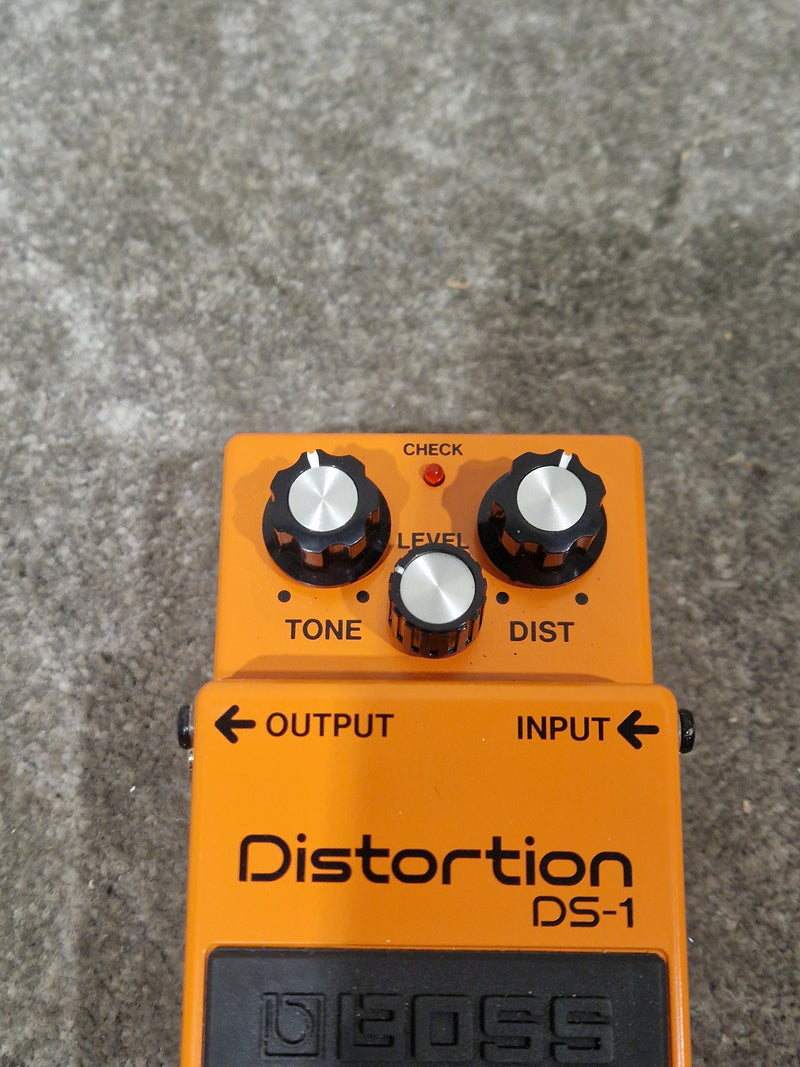 Boss DS-1 - Distortion Pedal - Orange - Effects Pedal - Excellent w/ Original Box - Image 7