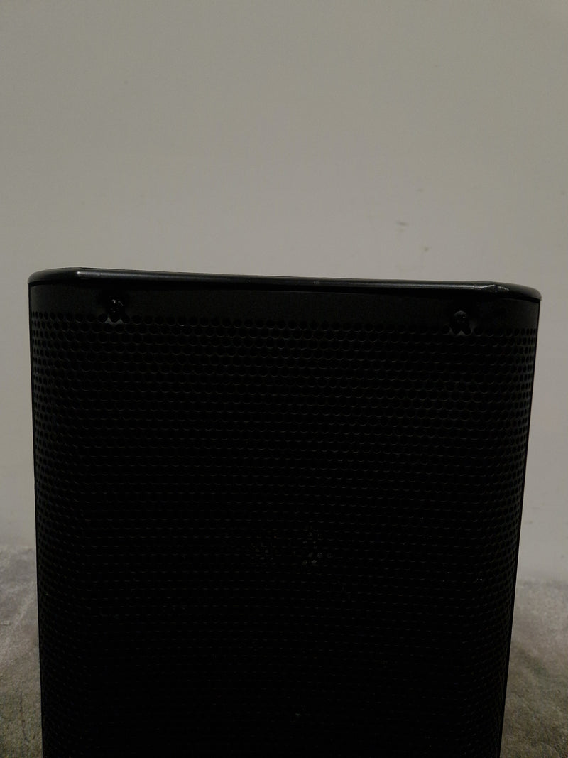 QSC K8 - Active Loudspeaker - Black - Good w/ Cables - Image 2