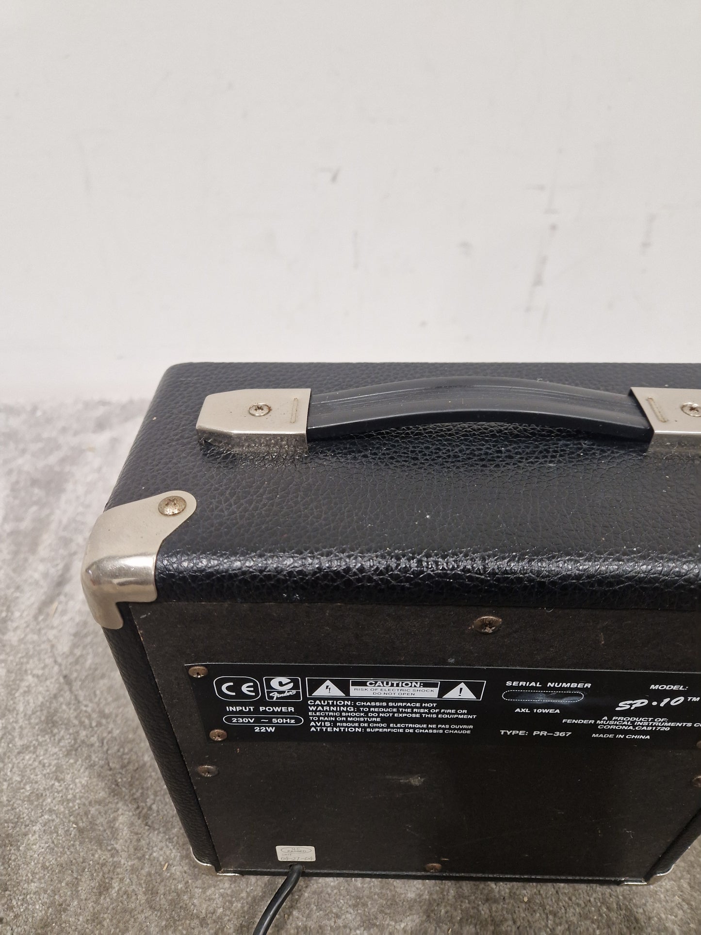 Squier SP-10 Guitar Amplifier - Compact Practice - Very Good