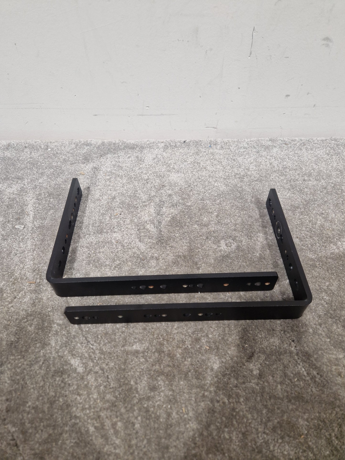 Neumann LH-61 Loudspeaker Stand Pair - Adjustable Height - Excellent