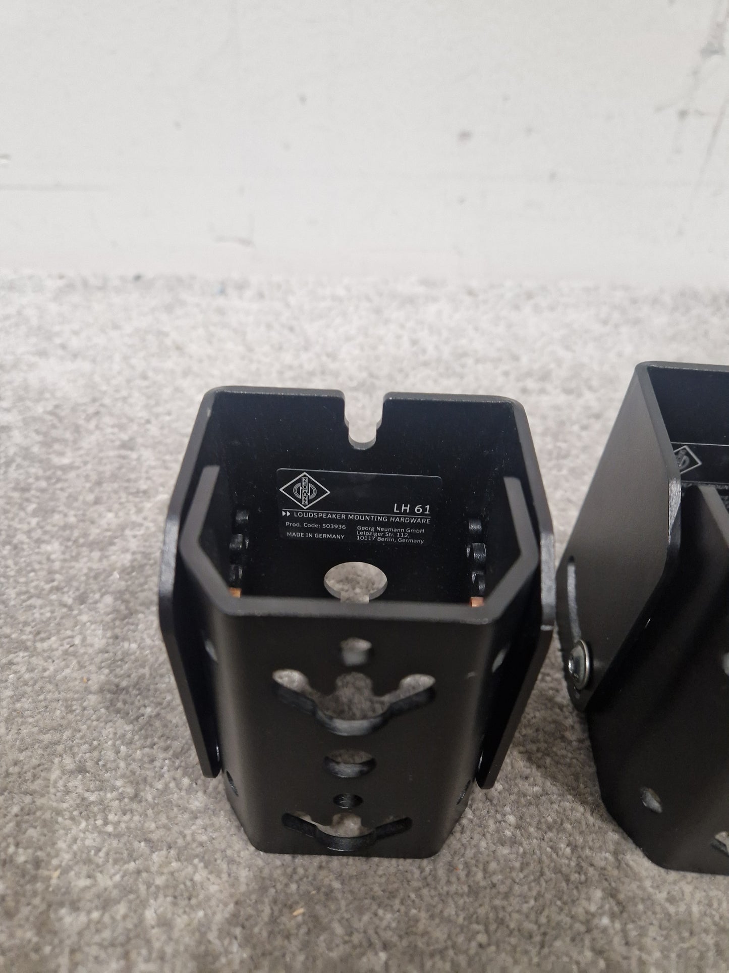 Neumann LH-61 Loudspeaker Stand Pair - Adjustable Height - Excellent