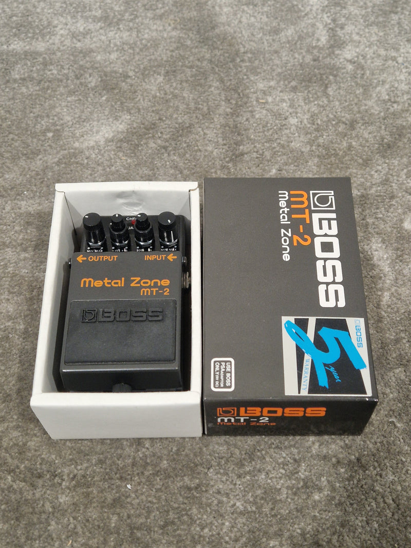 Boss MT-2 - Metal Zone Distorion Effects Pedal - Excellent w/ Original Box - image 5