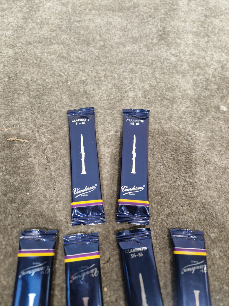 Buffet Crampon E13 - Bb Clarinet - Excellent w/ Hard Case - Image 15