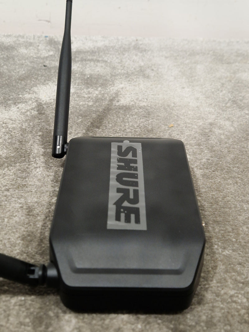 Shure GLXD24+/Beta58A - Wireless Microphone System - Like New w/ Power Supply  & Soft Case - Image 25