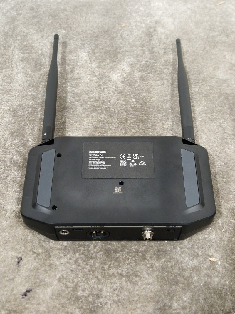 Shure GLXD24+/Beta58A - Wireless Microphone System - Like New w/ Power Supply  & Soft Case - Image 26