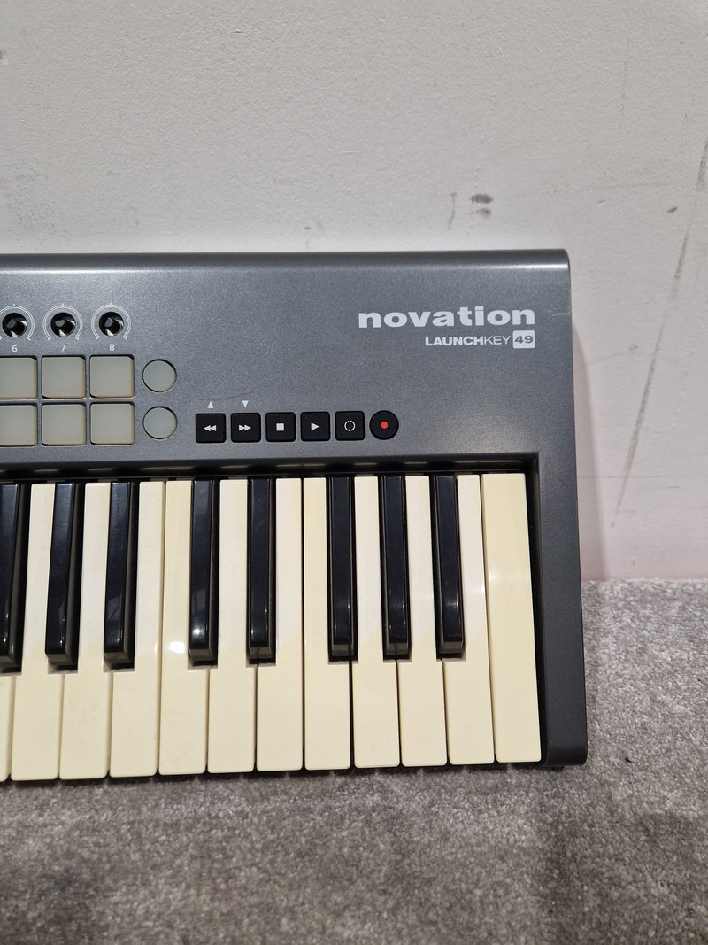Novation Launchkey 49 - MIDI Keyboard Controller - 49-Key - Fair - Image 3