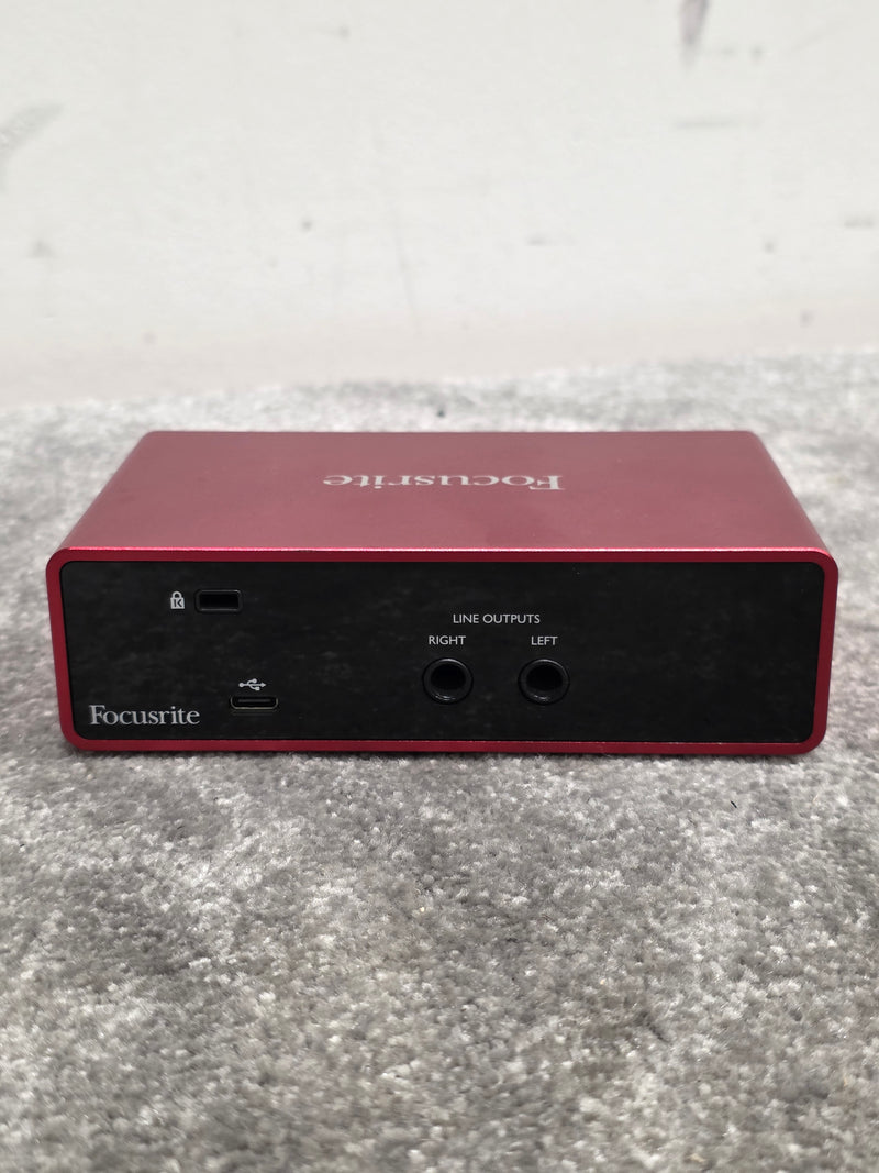 Focusrite Scarlett Solo - USB Audio Interface - 3rd Generation - Red - Excellent w/ Original Box & Cables - Image 3