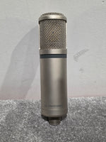 SE Electronics SE2200A - Condenser Microphone - Good w/ Hard Case & Original Box - Image 3