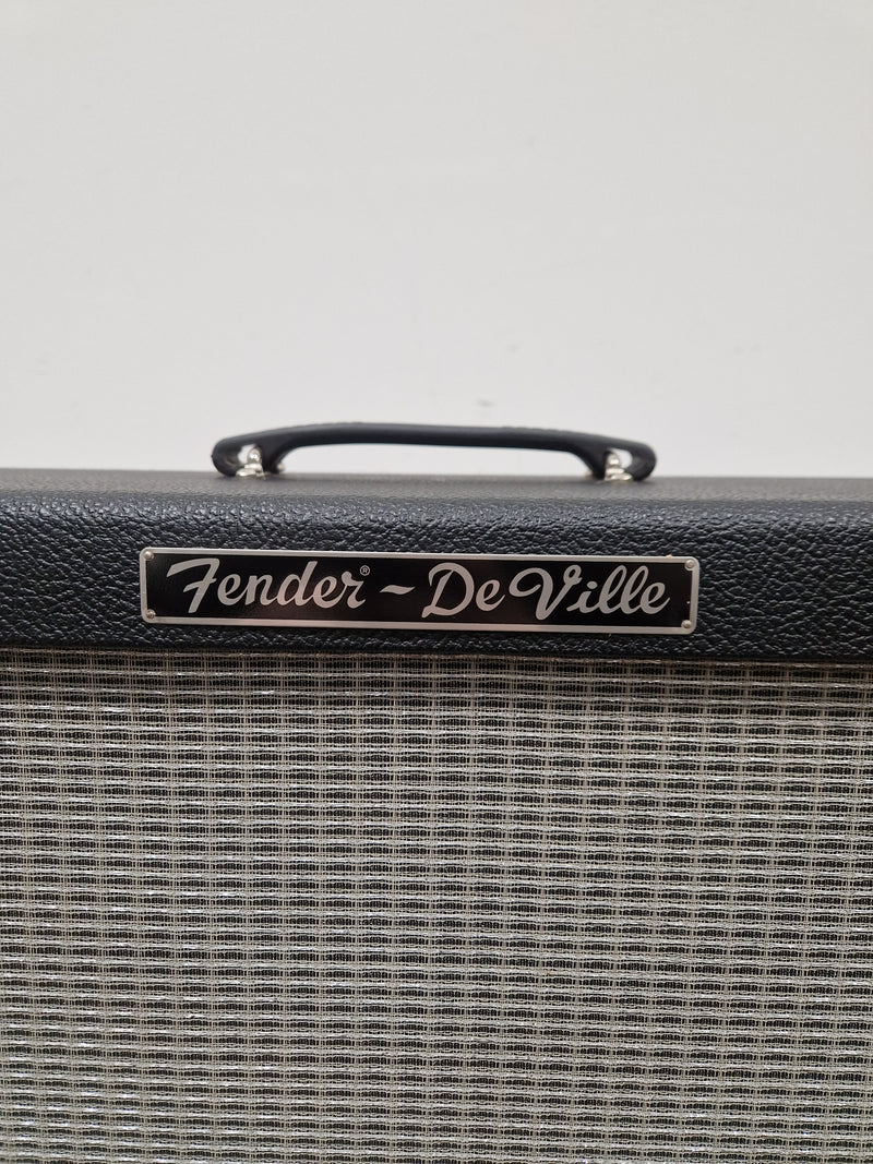 Fender DeVille 212 - Guitar Amplifier - 2x12