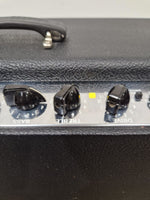 Fender DeVille 212 - Guitar Amplifier - 2x12