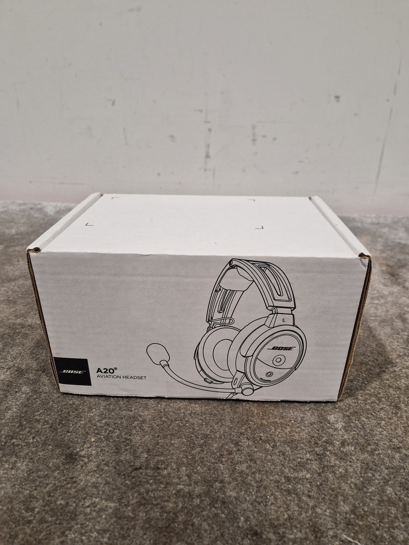 Bose A20 U-174 Non-Bluetooth Version Black Headset - Superior Noise Reduction - Like New w/ Original Box - Image 9