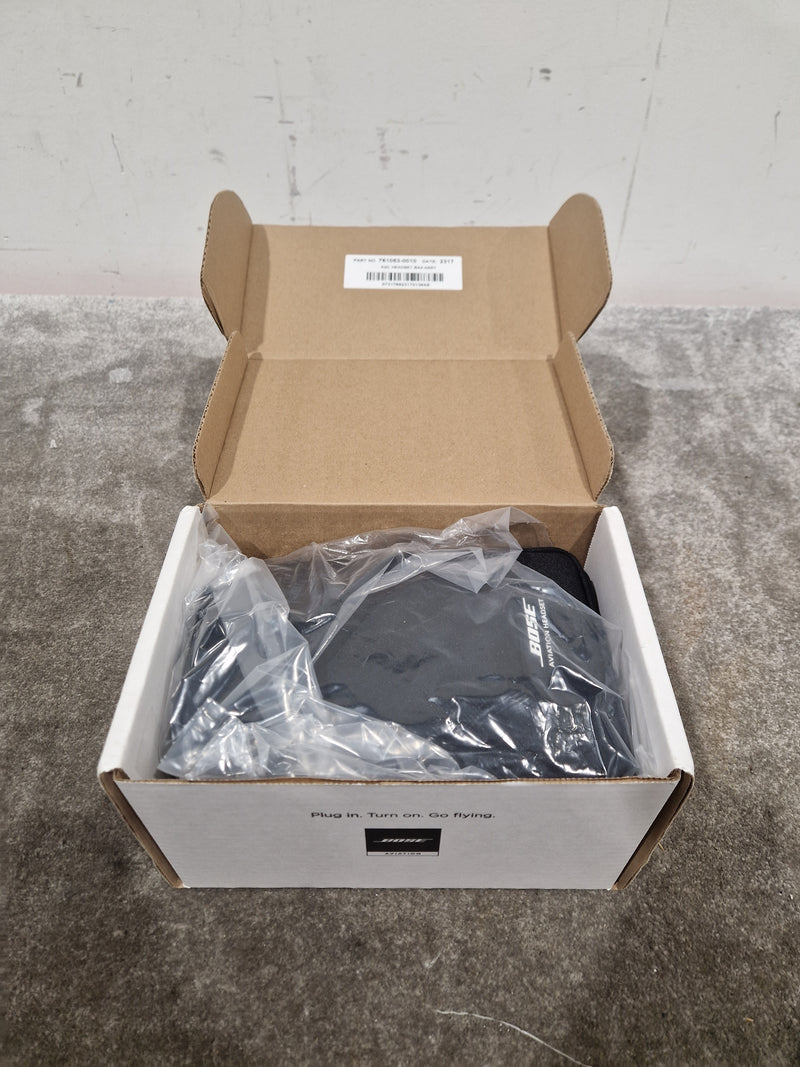Bose A20 U-174 Non-Bluetooth Version Black Headset - Superior Noise Reduction - Like New w/ Original Box - Image 11