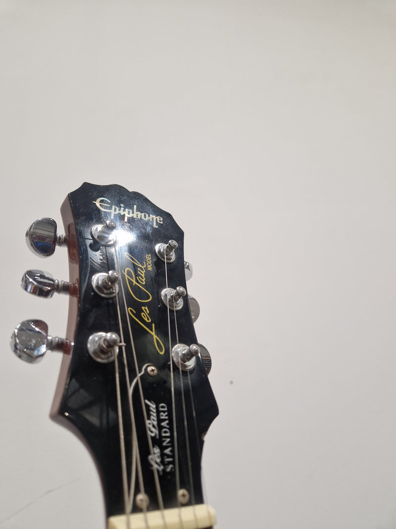 Epiphone Les Paul Honeyburst 2010 - Good w/ Hard Case & Full setup - Image 8
