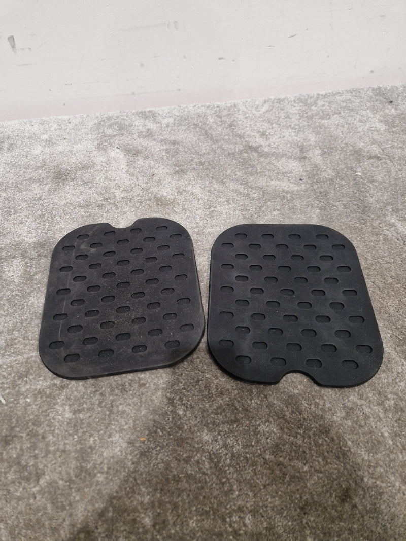 Gear4Music Speaker stands Desk clamp style Pair - Excellent - Image 14