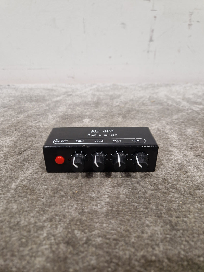 AU-401 - 4-Channel Audio Mixer - Black - Good - Image 6