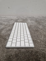 Apple Magic Keyboard - Wireless Keyboard - White - Good - Image 6