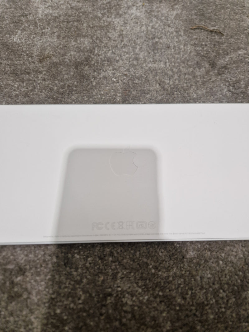 Apple Magic Keyboard - Wireless Keyboard - White - Good - Image 9