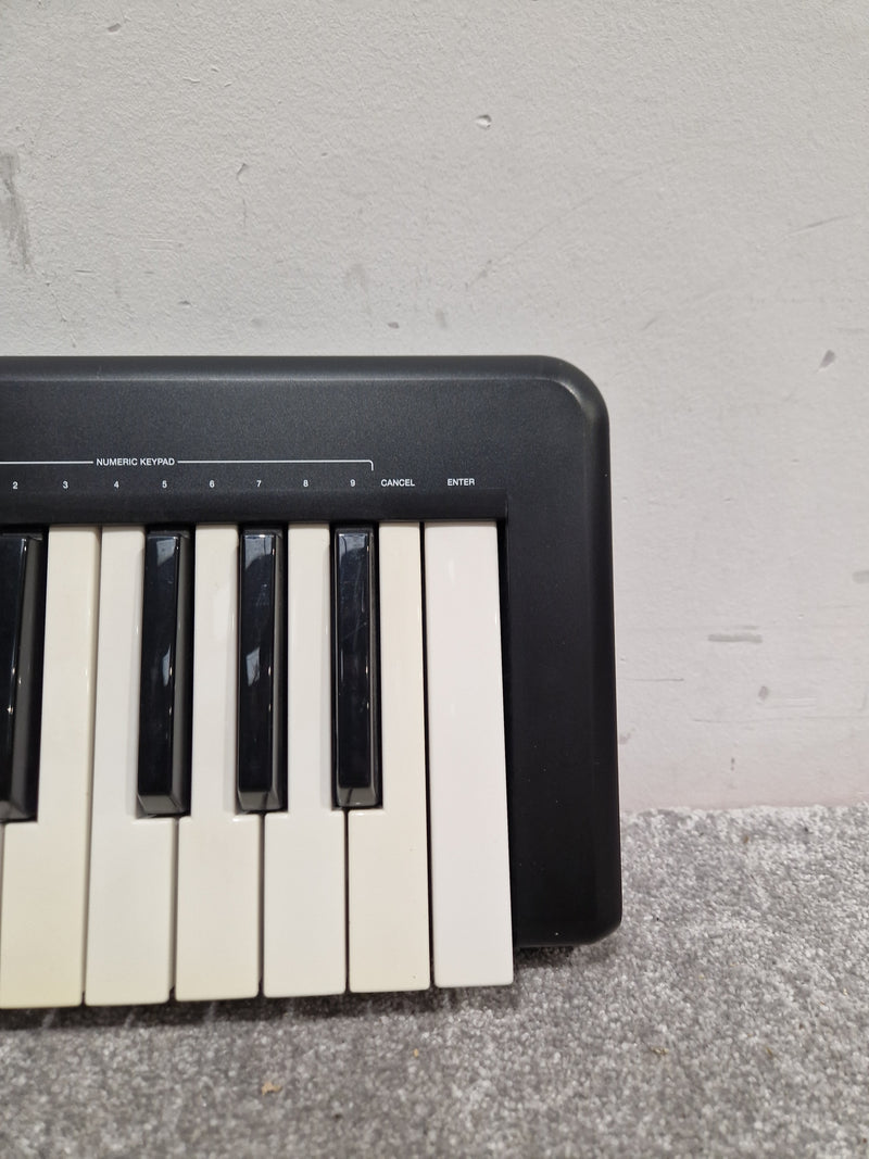 Alesis Q25 - 25-Key MIDI Keyboard Controller - Black - Good - Image 3