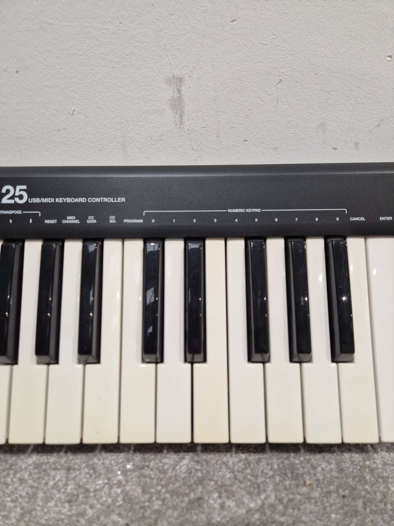 Alesis Q25 - 25-Key MIDI Keyboard Controller - Black - Good - Image 2