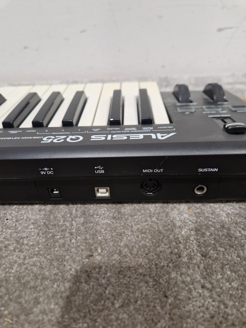 Alesis Q25 - 25-Key MIDI Keyboard Controller - Black - Good - Image 7