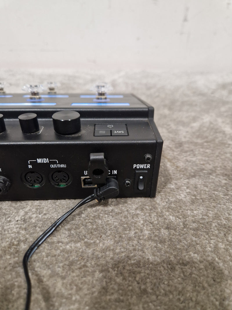 Line 6 HX Effects - Multi-Effects Pedal - Black - Excellent w/ Original Box, Manuals, Cables & Power Supply - Image 4