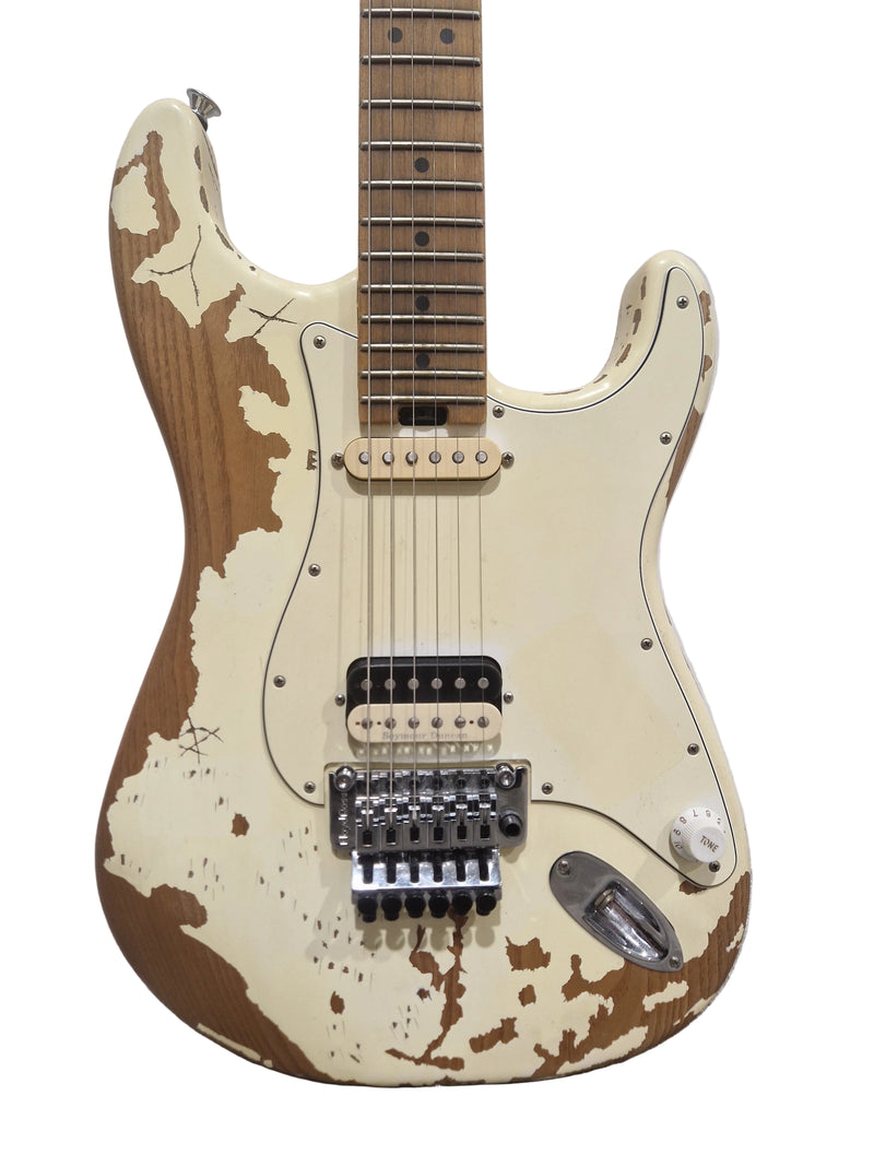 Charvel Henrik Danhage - Electric Guitar - White Relic - Excellent w/ Soft Case & spare whammy - Image 1