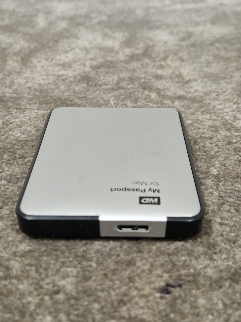 WD My Passport 1TB Silver - Good - Image 6