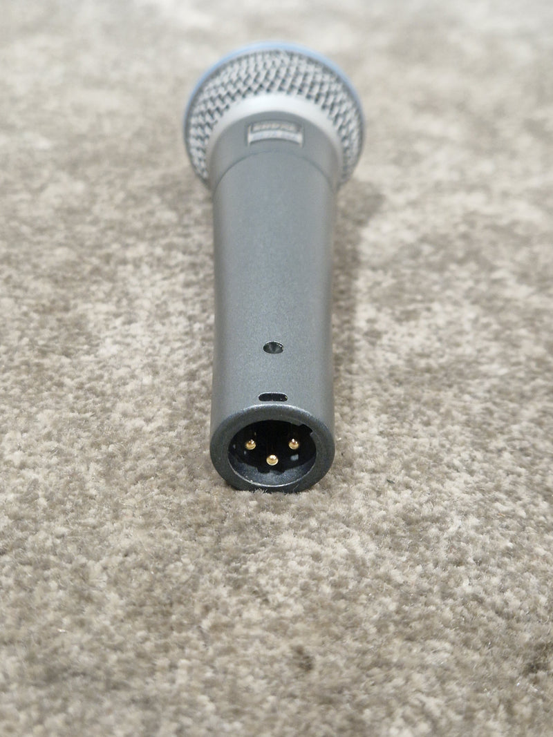 Shure BETA 58A Microphone - Excellent w/ Soft Case & Cables - Image 2