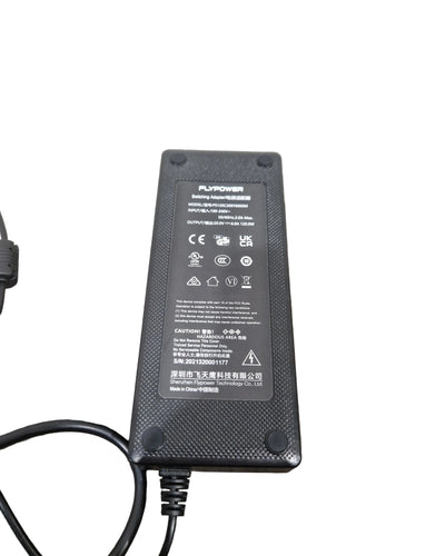 Flypower Switching Adapter PS120C200Y6000M - Excellent