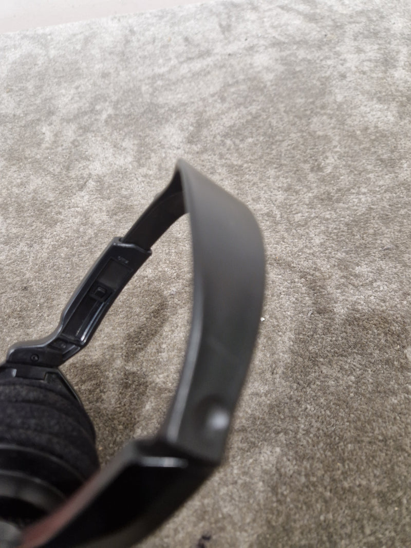 Sony MDR-V100 Black Headphones - Good - Image 10
