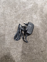 Baofeng UV-5R Black Receiver - Like New w/ Original Box & charging port, Antennae - Image 7