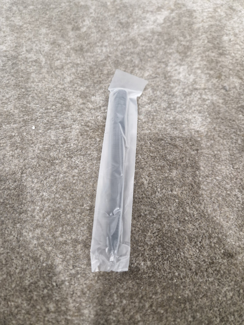 Baofeng UV-5R Black Receiver - Like New w/ Original Box & charging port, Antennae - Image 8