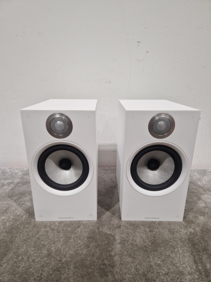 Bowers & Wilkins 606 - Bookshelf Speakers - Pair - White - Excellent - image 5