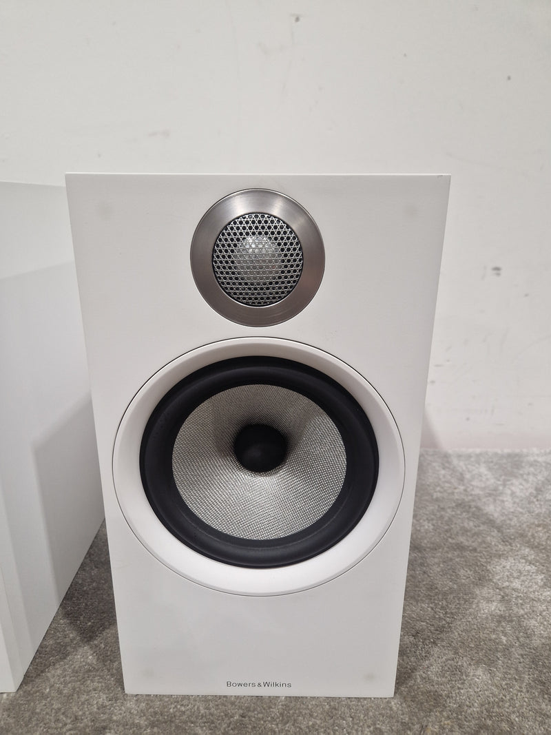 Bowers & Wilkins 606 - Bookshelf Speakers - Pair - White - Excellent - Image 6