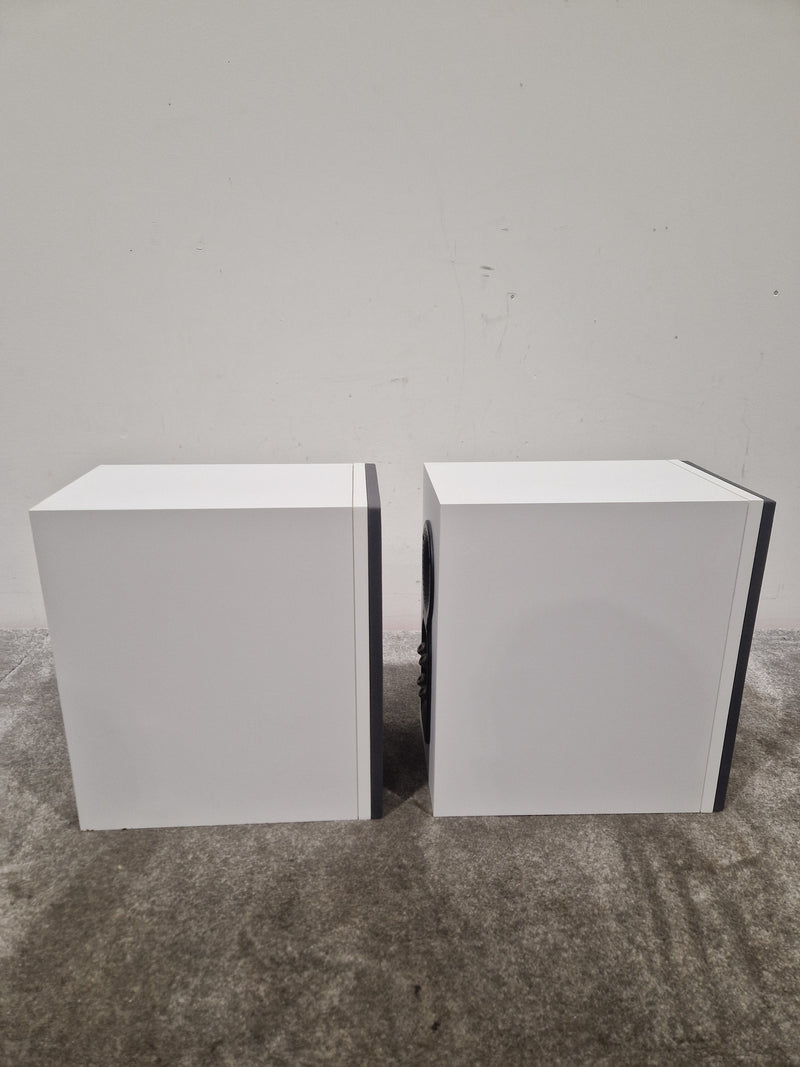 Bowers & Wilkins 606 - Bookshelf Speakers - Pair - White - Excellent - image 8