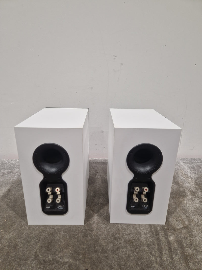 Bowers & Wilkins 606 - Bookshelf Speakers - Pair - White - Excellent - Image 9