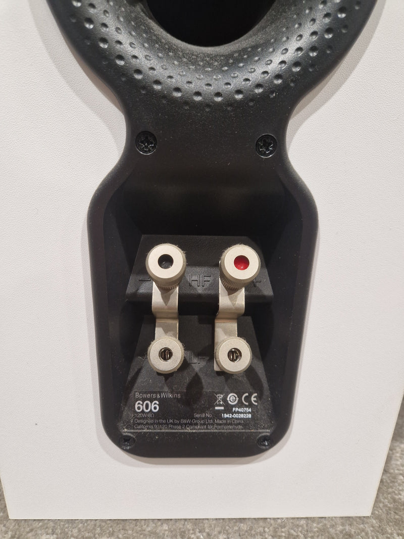 Bowers & Wilkins 606 - Bookshelf Speakers - Pair - White - Excellent - Image 11