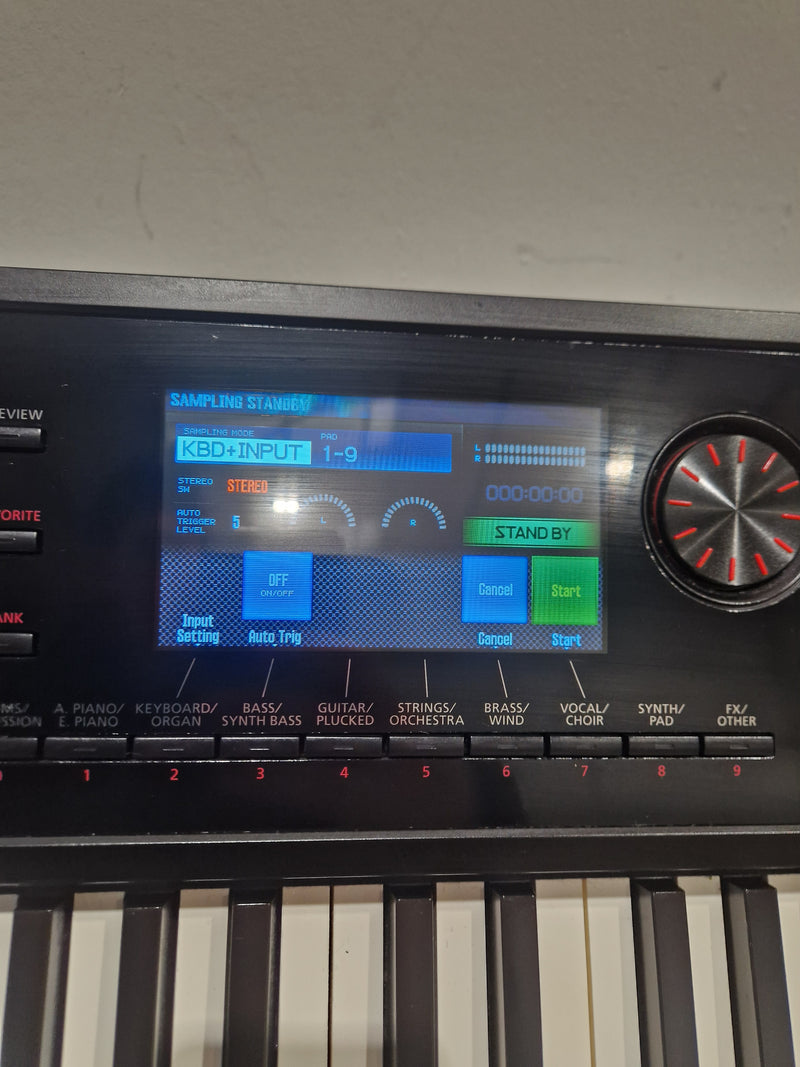 Roland FA-08 - Workstation Keyboard - Black - Excellent w/ Manuals, Power Supply & Soft Case - Image 7