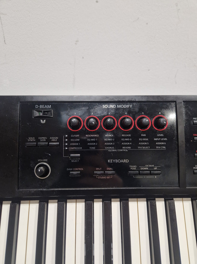Roland FA-08 - Workstation Keyboard - Black - Excellent w/ Manuals, Power Supply & Soft Case - Image 8