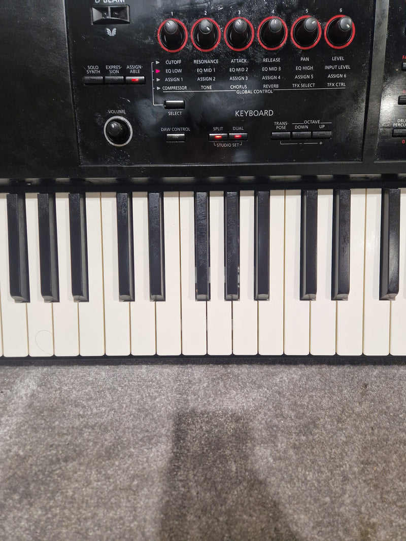 Roland FA-08 - Workstation Keyboard - Black - Excellent w/ Manuals, Power Supply & Soft Case - Image 17