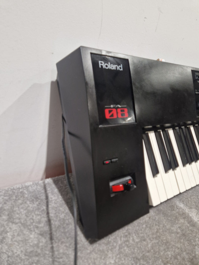 Roland FA-08 - Workstation Keyboard - Black - Excellent w/ Manuals, Power Supply & Soft Case - Image 9