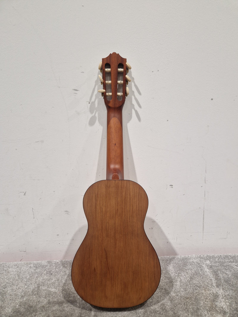 Yamaha GL1 - Guitalele - Natural - Excellent w/ Soft Case - Image 10