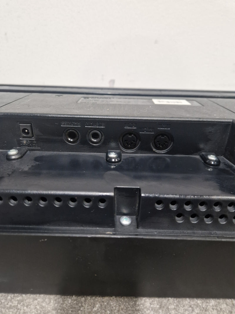 Yamaha P-35 - Digital Piano - Black - Excellent w/ Power Supply & Manuals - Image 2