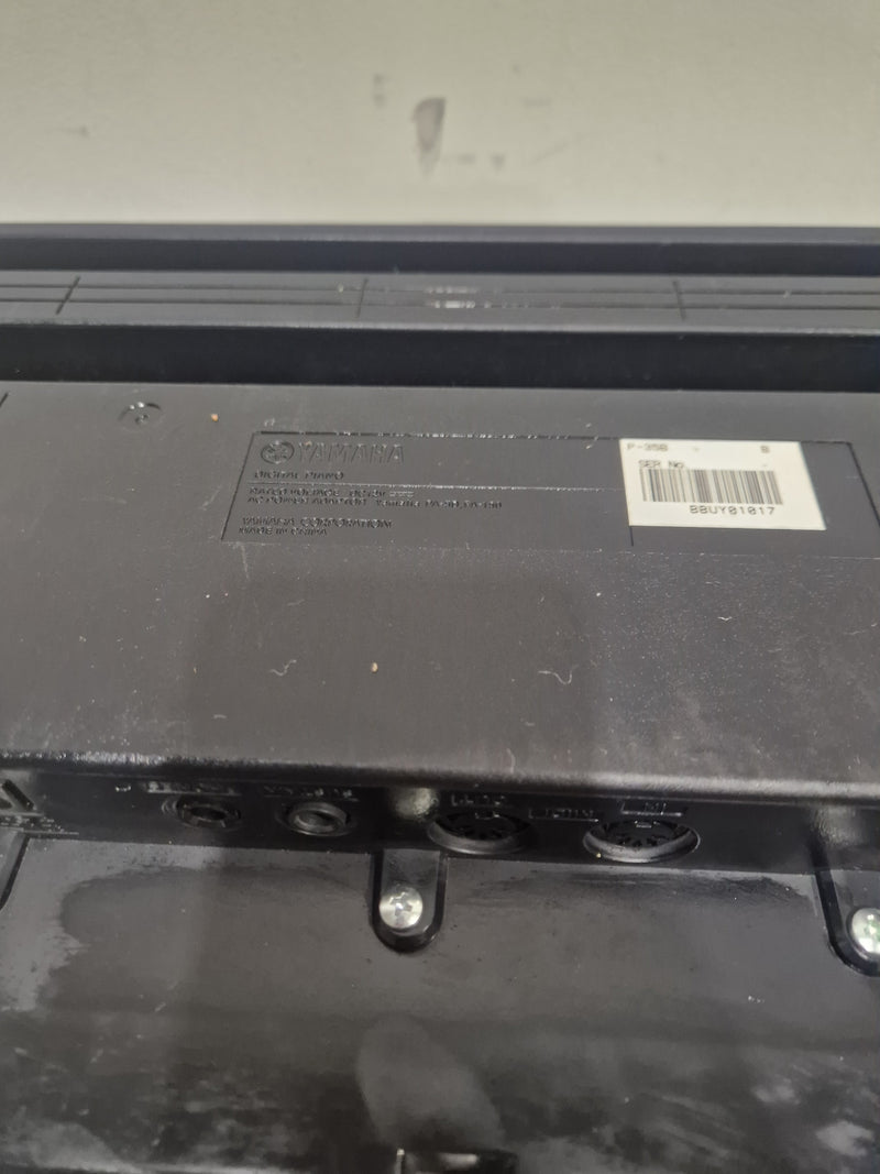 Yamaha P-35 - Digital Piano - Black - Excellent w/ Power Supply & Manuals - Image 4