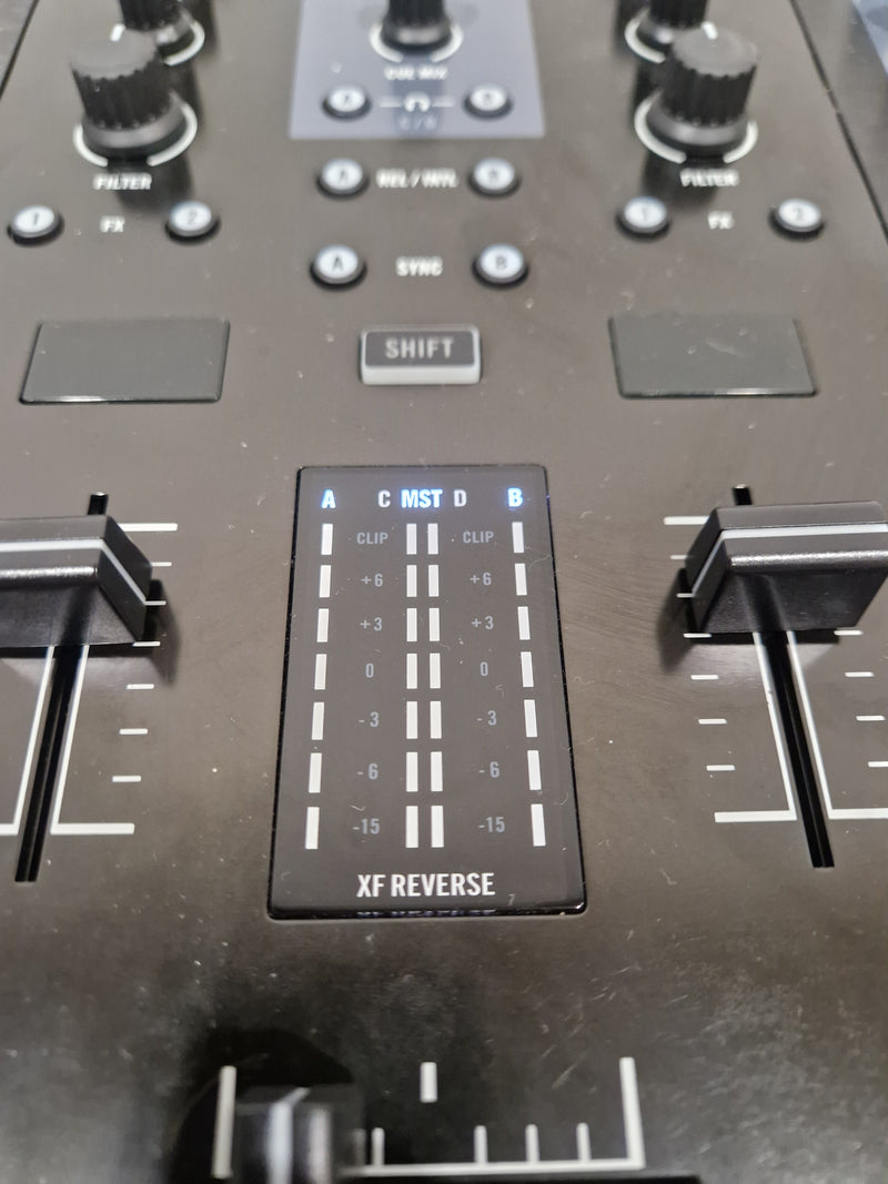 Native Instruments Traktor Kontrol Z2 - DJ Controller/Mixer - Black – DJ Controller - Excellent - Image 11