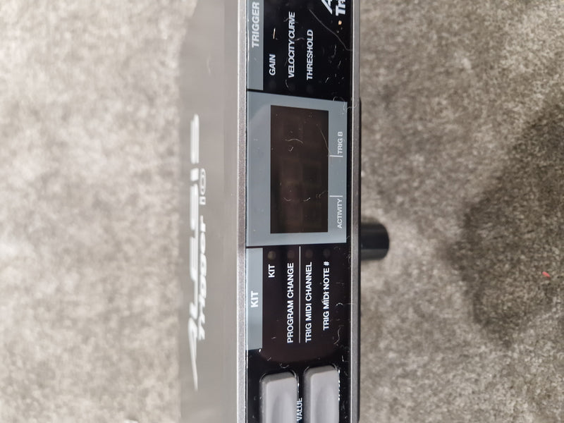 Alesis Trigger IO - USB to MIDI Drum Trigger Interface - With Cable and Mounting Clamp - Excellent - Image 4