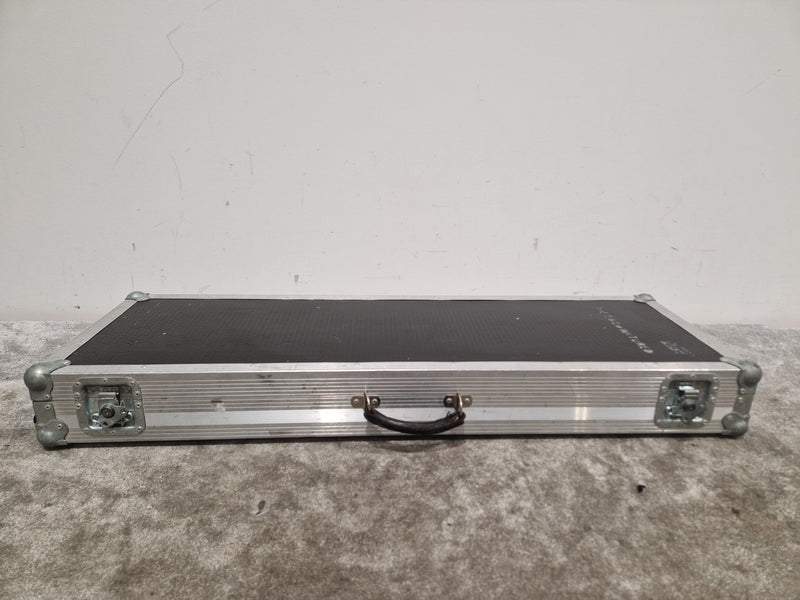 FlightCaseWarehouse - Guitar Flight Case - 120x40x15cm - Excellent - Image 5