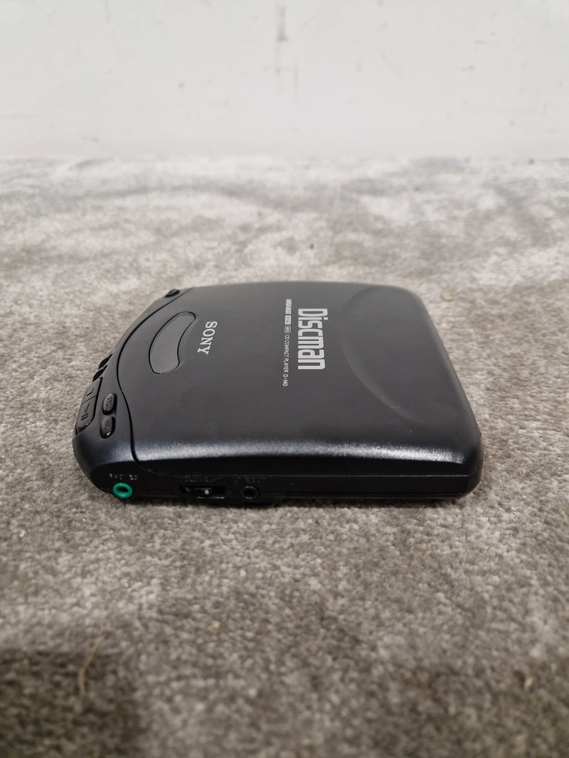 Sony Discman D-140 - CD Player - Mega Bass - Black – Portable CD Player - Spares or Repair - Image 2