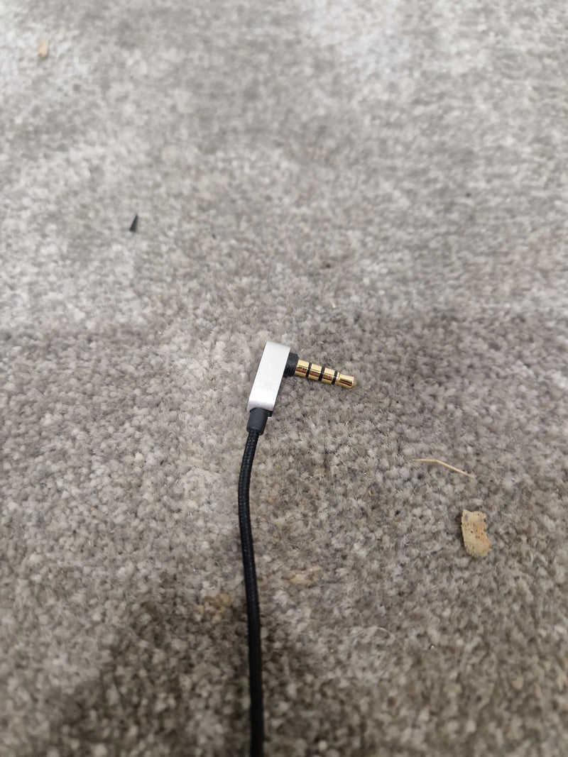 AKG N60NC - Noise Cancelling Headphones - Black - Excellent w/ Soft Case - Image 9